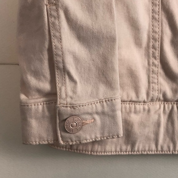 LuLaRoe Jaxon Denim Jean Jacket NWT Blush colour. XXS - Picture 4 of 8